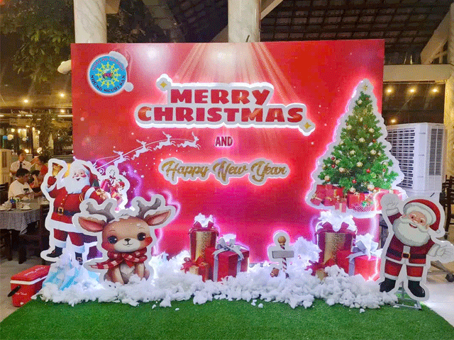 Trang Trí Noel Văn Phòng